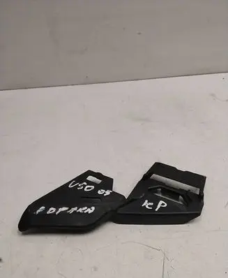 Headlight/headlamp mounting bracket