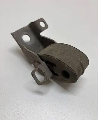 Volvo XC60 Muffler mount bracket/holder 31478511
