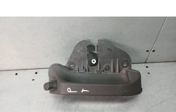 Mercedes-Benz Vaneo W414 Front door interior handle 