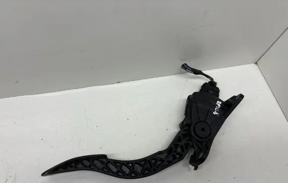 Chevrolet Epica Accelerator throttle pedal 96408078