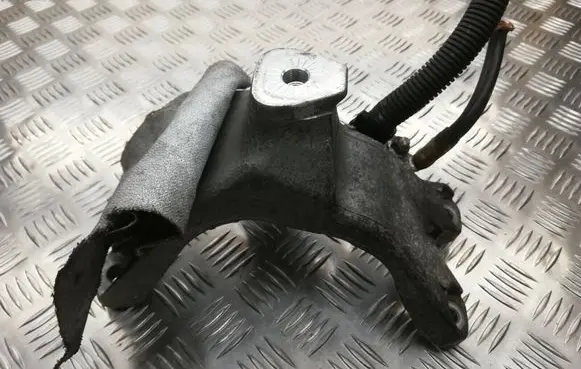 Audi A4 S4 B8 8K Engine mounting bracket 8K0199388AN