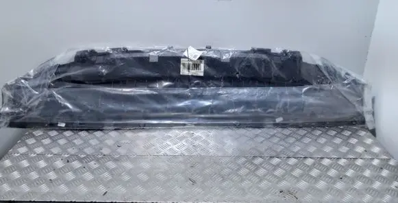 Front bumper skid plate/under tray