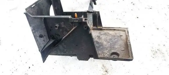 Volvo S40 Battery box tray