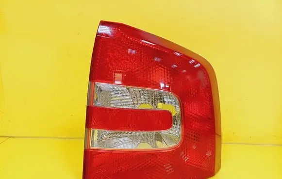 Skoda Octavia Mk2 (1Z) Rear/tail lights 1Z9945096