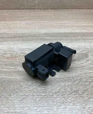 BMW 5 E60 E61 Turbo solenoid valve 7796634 70057903