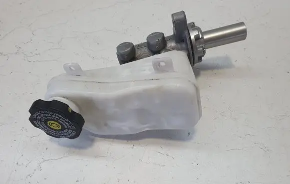 Chevrolet Volt II Brake fluid reservoir 0204818590
