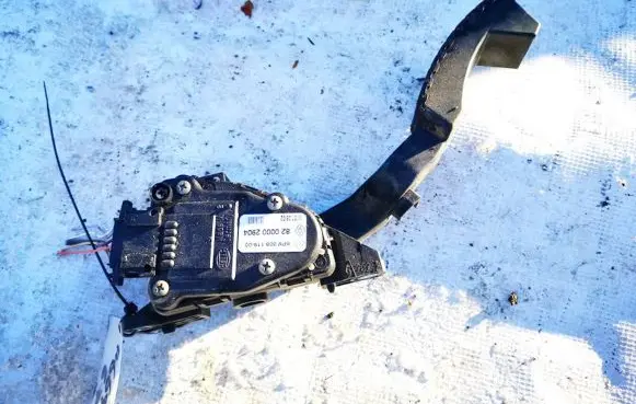 Clutch pedal sensor