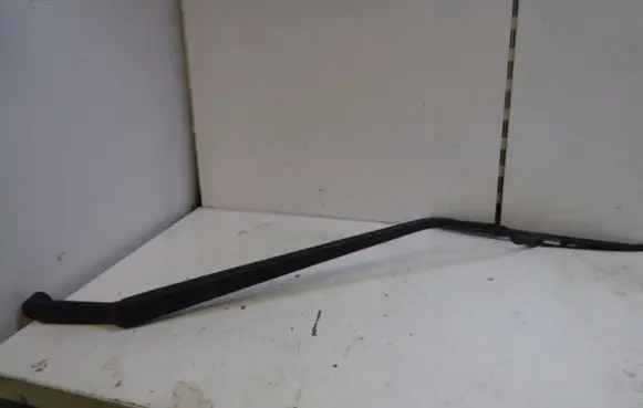 Fiat Sedici Front wiper blade arm 71750199