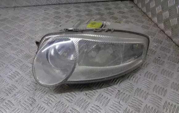Alfa Romeo 147 Headlight/headlamp