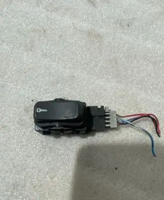Saab 9-5 Central locking switch button 4617593 W336K