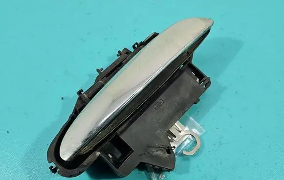 Rear door exterior handle
