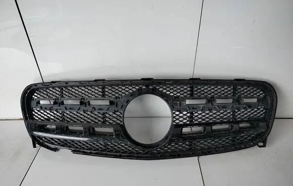 Front bumper upper radiator grill