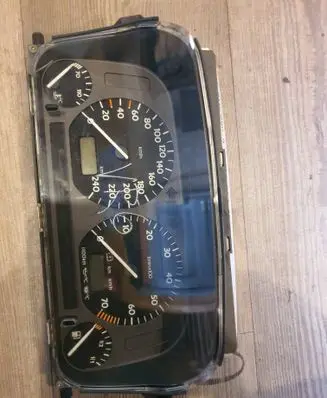 Volkswagen Golf III Speedometer (instrument cluster) 6160634009 1H0919880Q