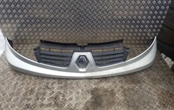 Renault Trafic II (X83) Front bumper upper radiator grill 623100251R 93856152