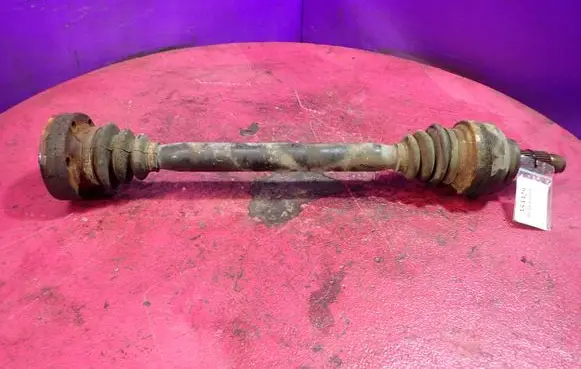 BMW 7 E38 Front driveshaft
