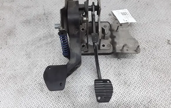 Peugeot 307 Pedal assembly 