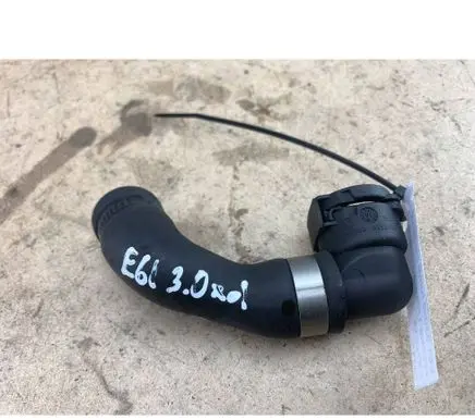 BMW 5 E60 E61 Engine coolant pipe/hose 7792622 11537792622