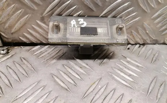 Audi A3 S3 8L Number plate light 8d9943021