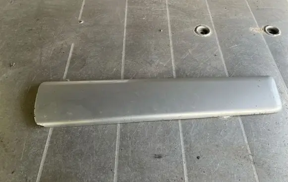 Opel Vivaro Front door trim (molding) 808200114R