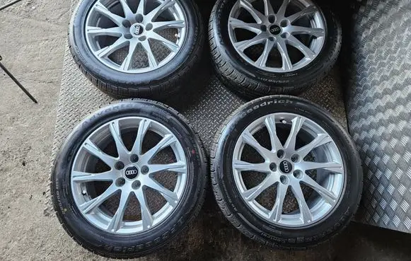 Audi A4 S4 B9 8W R17 alloy rim 8W0601025C