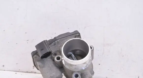 Ford C-MAX II Throttle valve 50989002