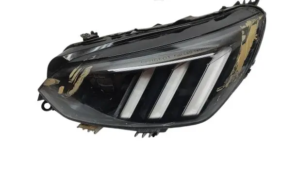 Peugeot 208 Headlight/headlamp 9823194180 01FBRPL12 90123733