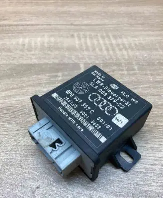 Audi A3 S3 8P Light module LCM 8P0907357C 5LA008379