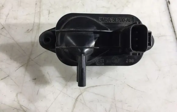 Ford Focus Exhaust gas pressure sensor 3M5A5L200AB