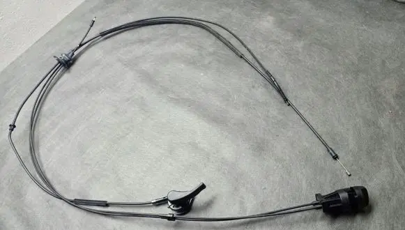 Dacia Logan II Engine bonnet/hood lock release cable 