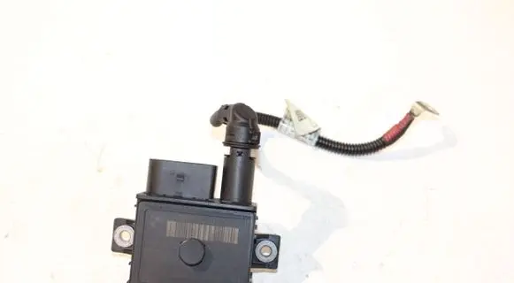 Glow plug pre-heat relay