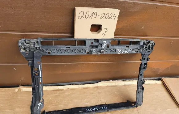 Skoda Superb B8 (3V) Radiator support slam panel 3V0805588J