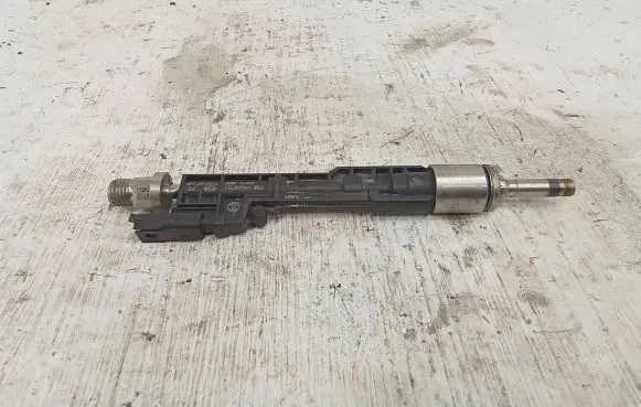 Fuel injector
