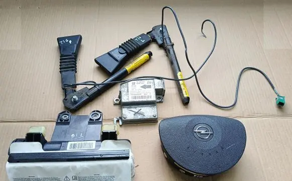 Opel Tigra B Airbag set 