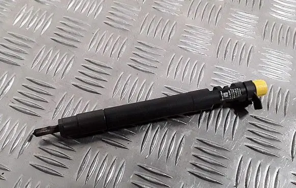 Fuel injector