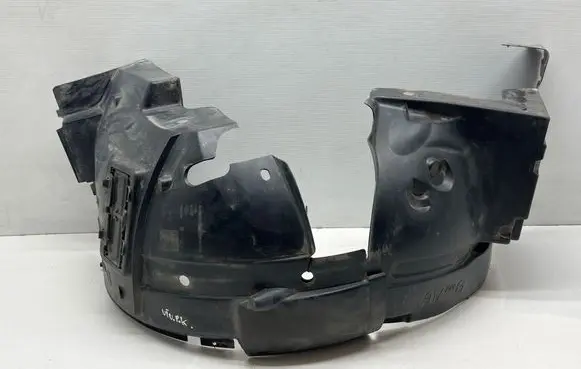 Opel Vivaro Front wheel arch liner splash guards 638450844R 93867899 SP7477