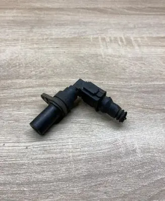 BMW 5 E39 Crankshaft position sensor 2247926