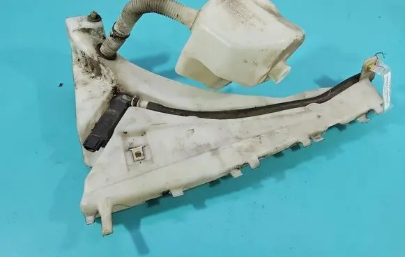 Volvo V50 Windshield washer fluid reservoir/tank 4N51-13K163-AC IMPRK1537450