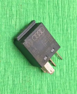 Ford Focus Other relay V23074
