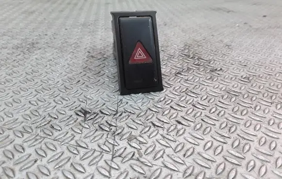 Suzuki Liana Hazard light switch