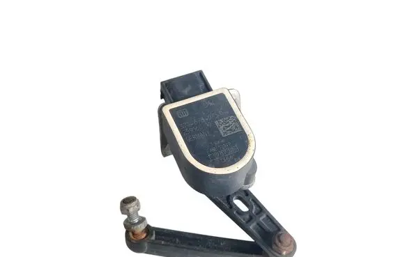 Headlight/headlamp level sensor