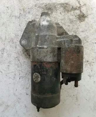 Mazda Xedos 9 Starter motor M001T95281