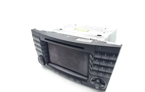 Radio/CD/DVD/GPS head unit