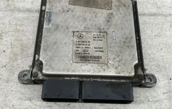 Mercedes-Benz E W212 Engine control unit/module A6519007500 28379539 A0064461540