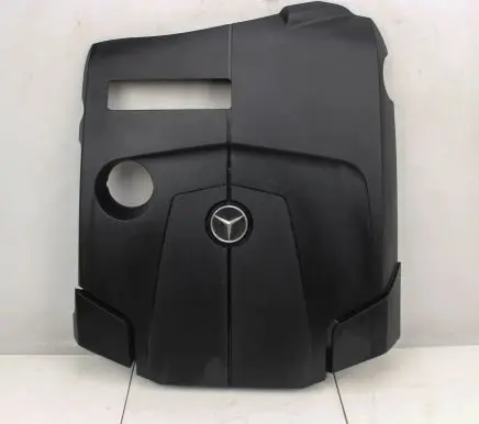 Mercedes-Benz C W205 Engine cover (trim) A2740100067