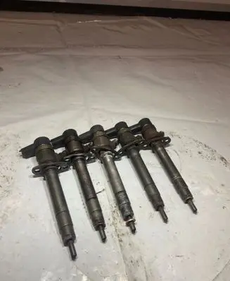 Fuel injectors set