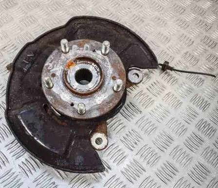 Honda Civic IX Front wheel hub