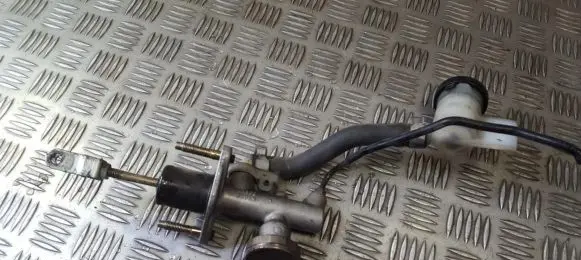 Clutch master cylinder