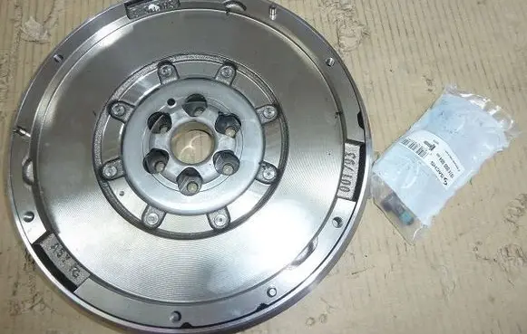 Citroen DS7 Crossback Dual mass flywheel 2294002157