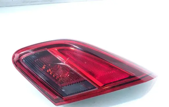 Opel Corsa E Tailgate rear/tail lights 13428462 460034366 0287732101