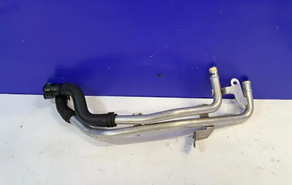 Engine coolant pipe/hose